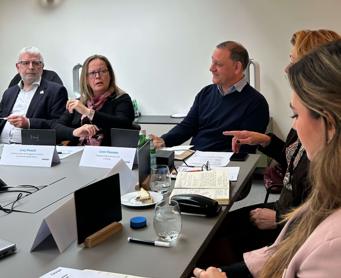 Camargue web carousel nuclear 8