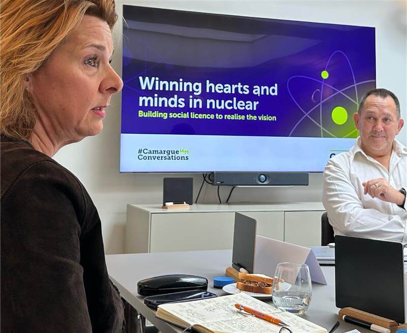 Camargue web carousel nuclear 1